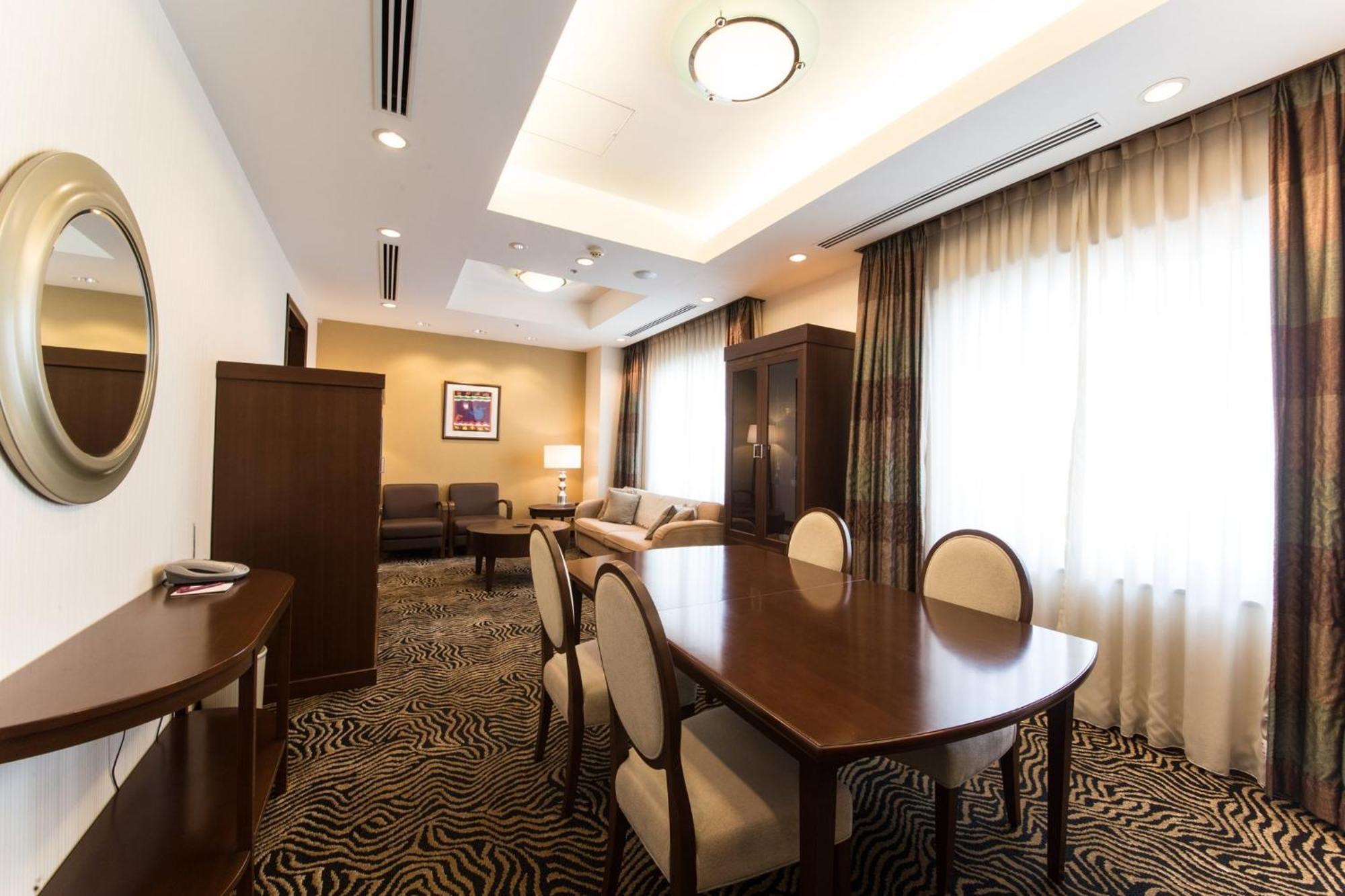 מלון Ana Crowne Plaza Yonago By Ihg מראה חיצוני תמונה